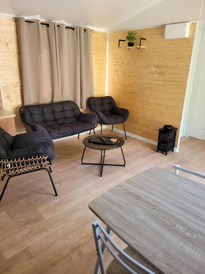 Mobil Home De Patricia Et Franck A Sigean Zewnętrze zdjęcie