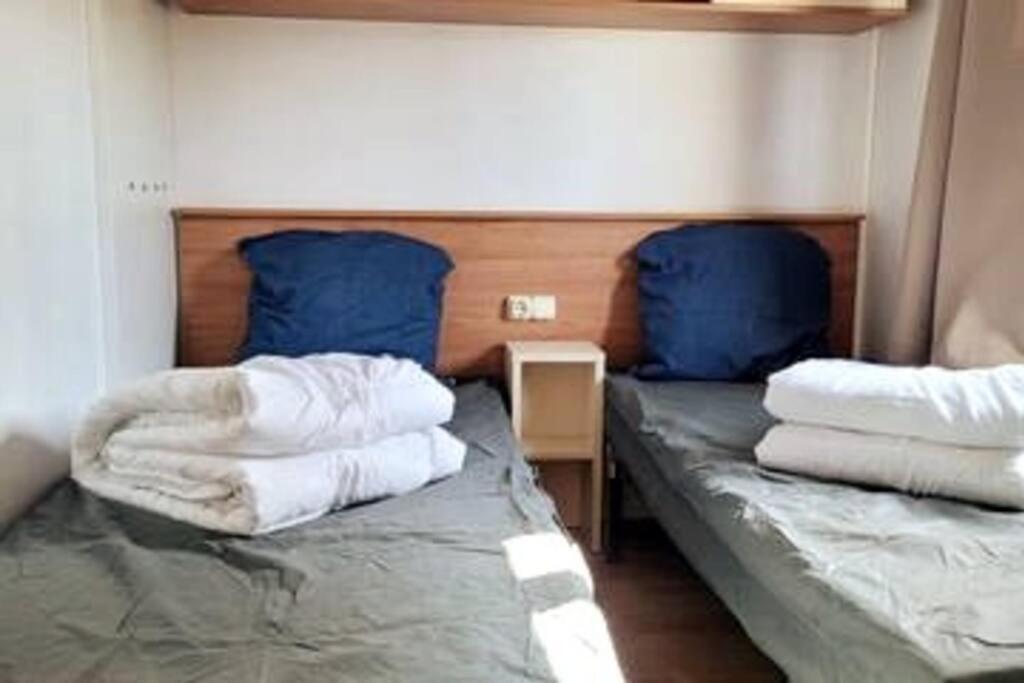 Mobil Home De Patricia Et Franck A Sigean Zewnętrze zdjęcie